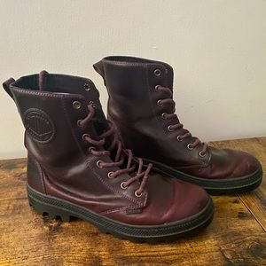 Palladium laceup Boots Burgundy